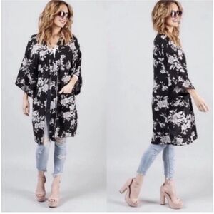 Spiritual Gangster Maya Black and White Floral Kimono
